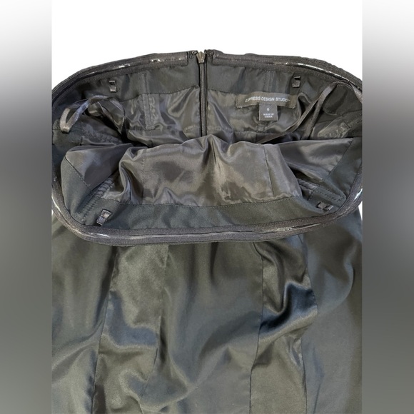 EXPRESS Elegant Black Sleeveless Dress - Picture 6 of 10